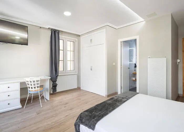 Hotel Alda Puerta Del Sol 2*